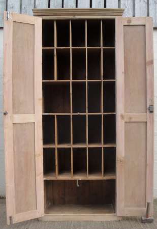 Pine cupboard - pigeon holes D-450